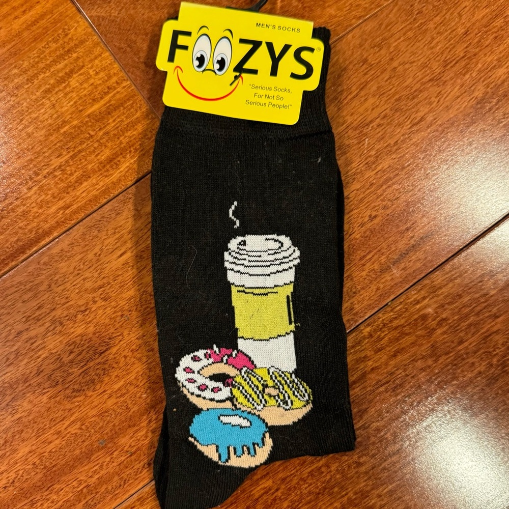 ⭐️ 5/$25 Foozy’s donut and coffee themed socks NWT